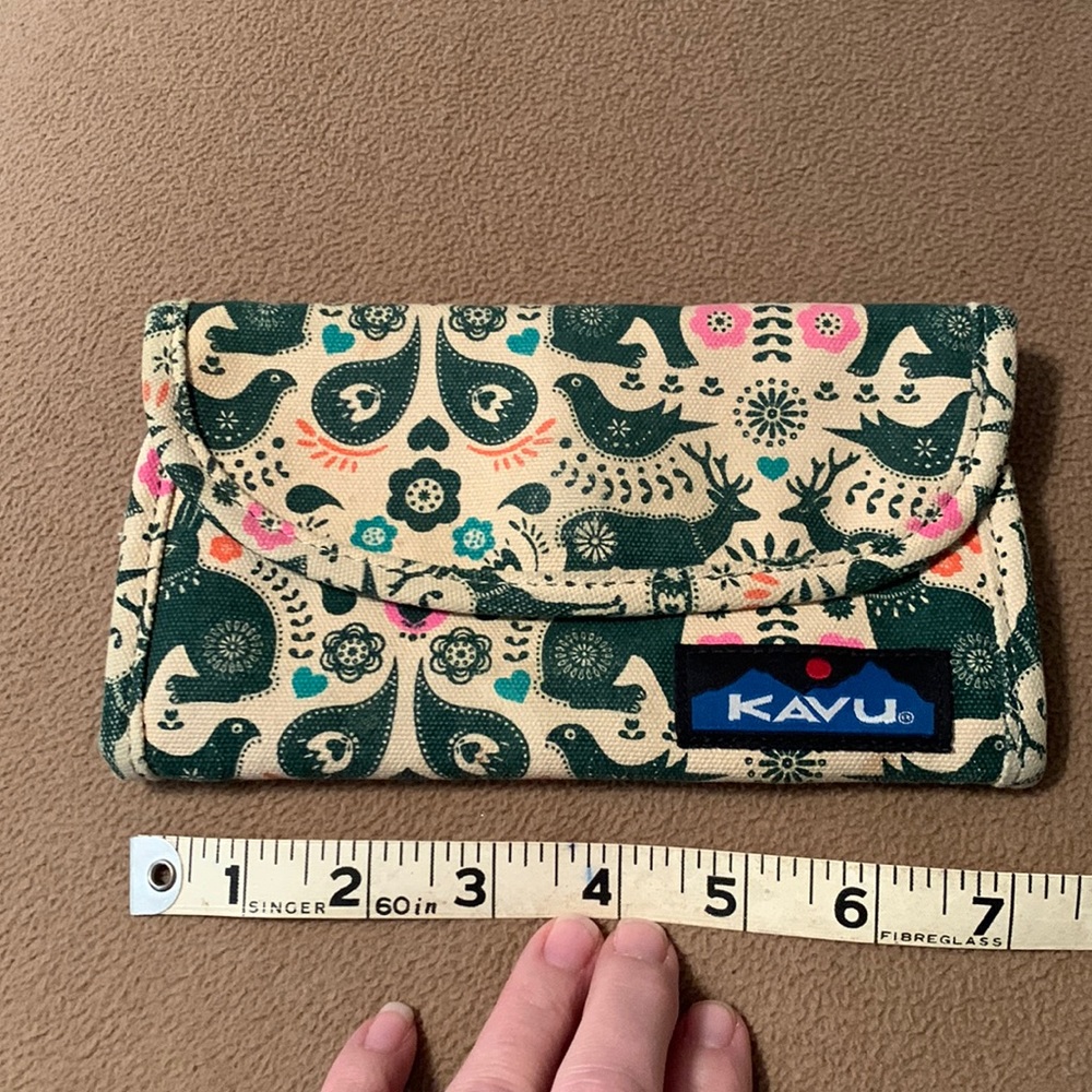 Kavu wallet, gently used, good condition